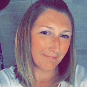 Meet your Posher, Claudia